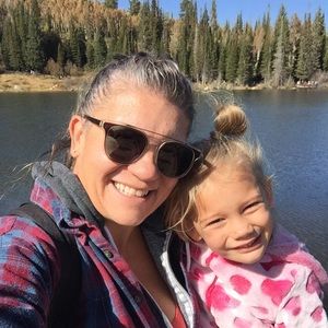 Meet your Posher, Courtney